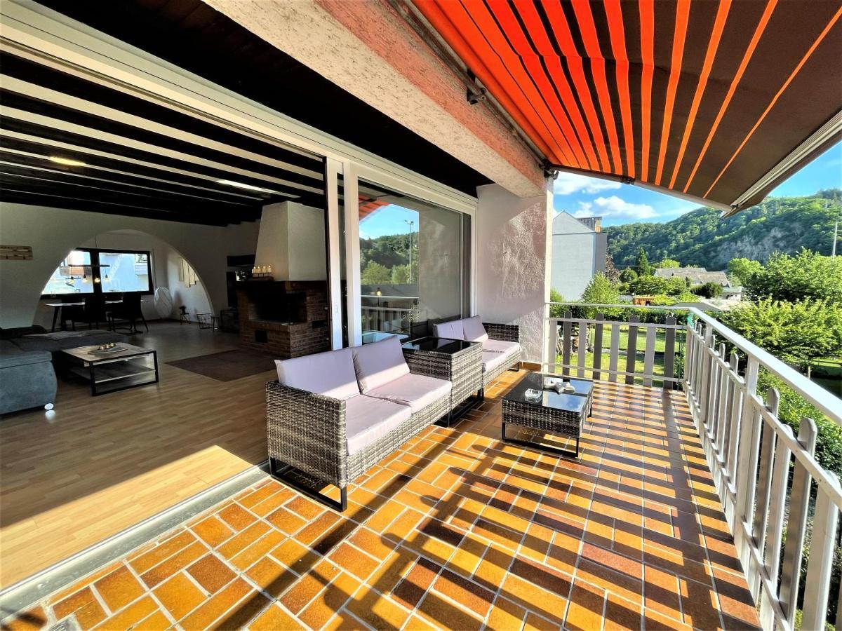 Traumaussicht Kamin Balkon Burgblick 65 Zoll Tv Netflix Sky Joyn Lindenplatz Apartamento Bullay Exterior foto